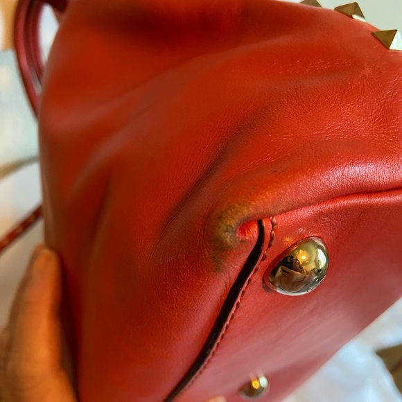 Valentino Garavani VGUC Dome Rockstud Tote in Coral Calfskin - Picture 5 of 15